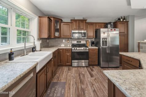 150 Memory Lane Esperance NY 12066
