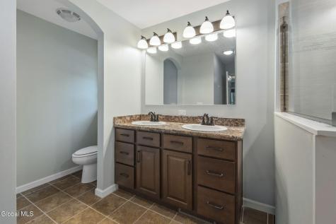 150 Memory Lane Esperance NY 12066
