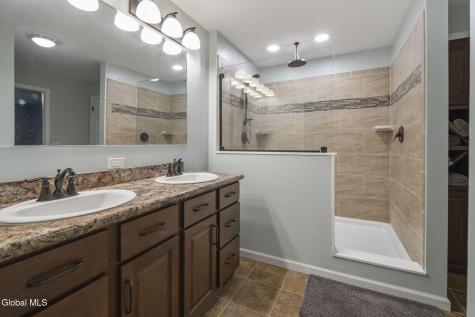 150 Memory Lane Esperance NY 12066