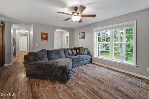 150 Memory Lane Esperance NY 12066