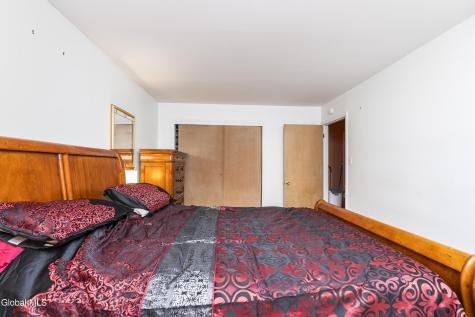 19 Clearview Court Cohoes NY 12047