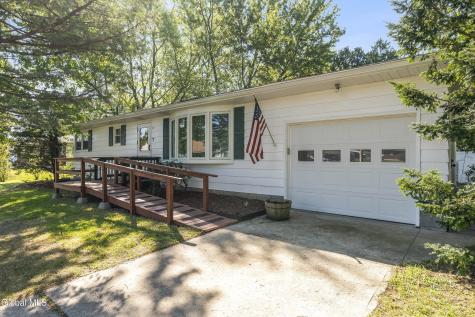 19 Clearview Court Cohoes NY 12047