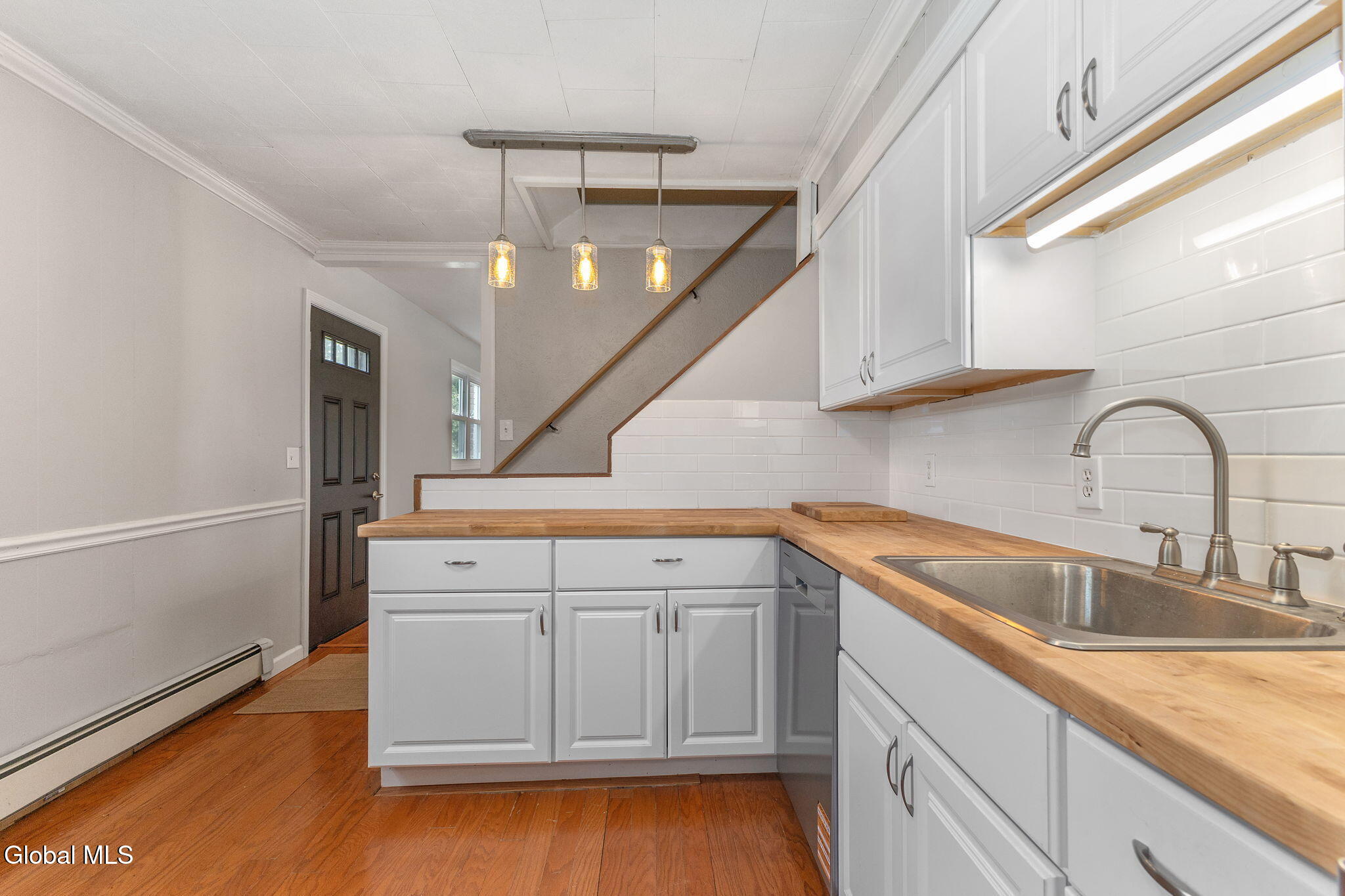 1021 Roberta Road Schenectady NY 12303