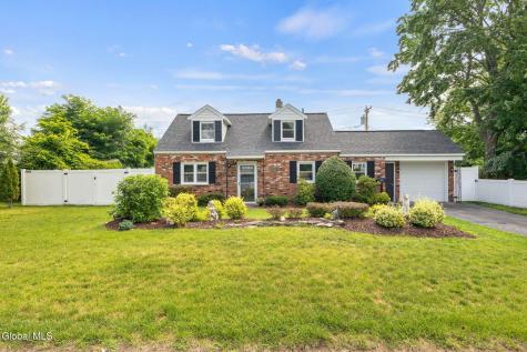 1021 Roberta Road Schenectady NY 12303