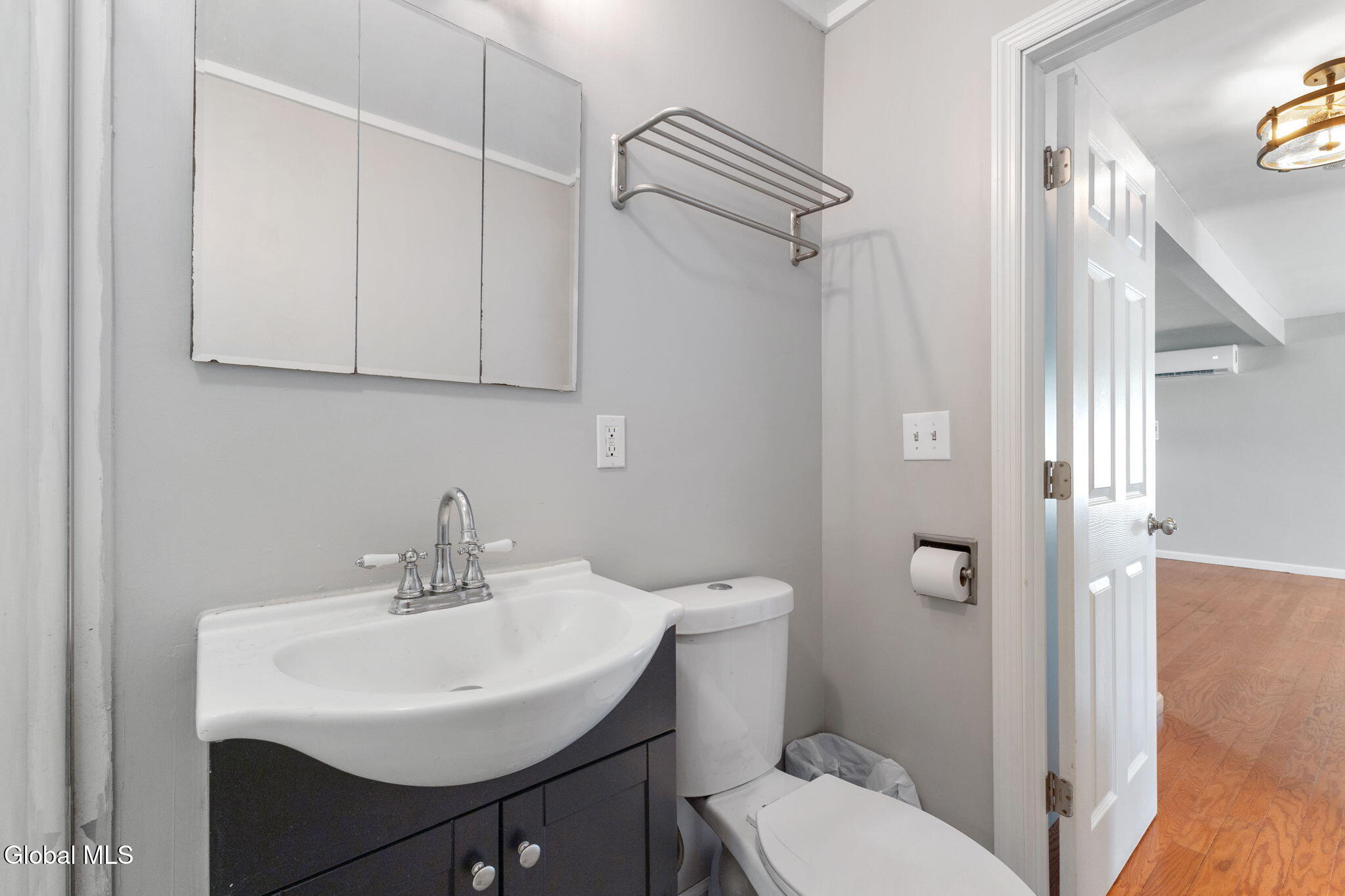 1021 Roberta Road Schenectady NY 12303