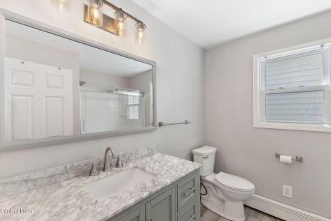 1021 Roberta Road Schenectady NY 12303