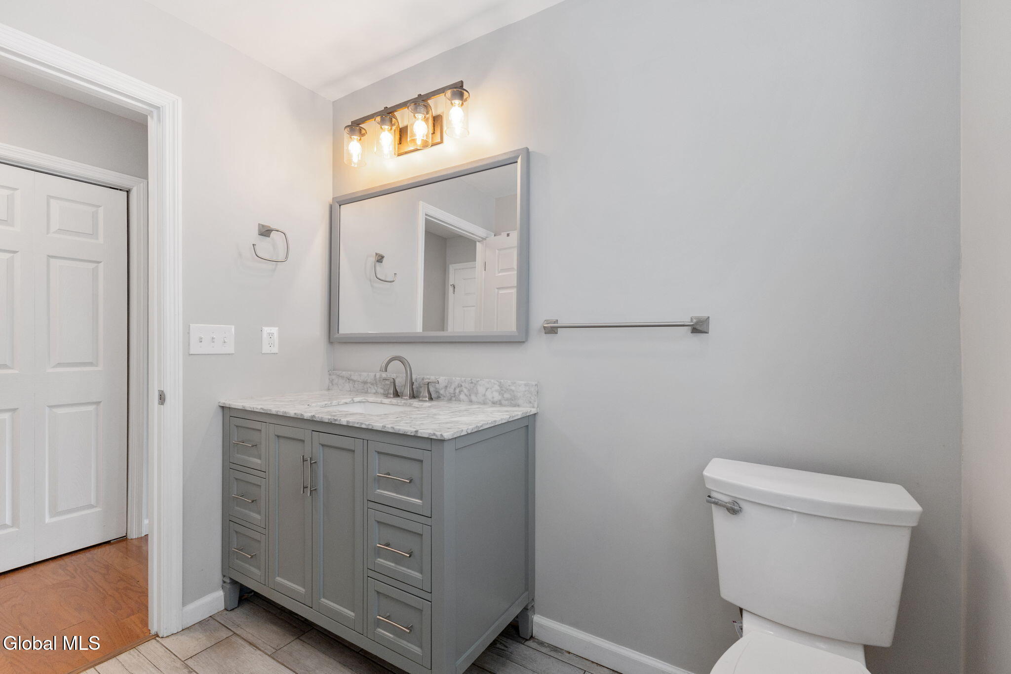 1021 Roberta Road Schenectady NY 12303