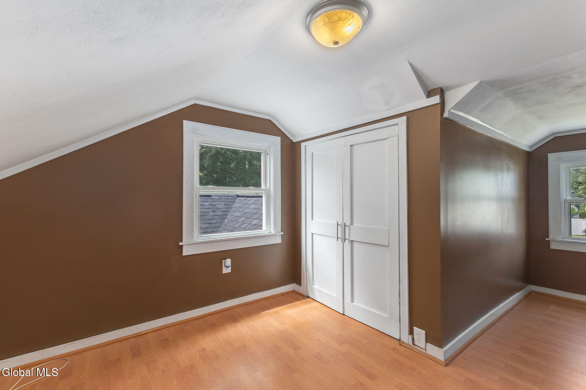 1021 Roberta Road Schenectady NY 12303