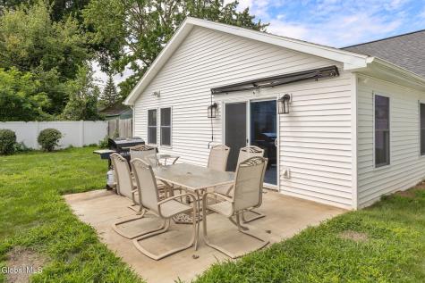1021 Roberta Road Schenectady NY 12303
