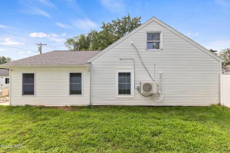 1021 Roberta Road Schenectady NY 12303