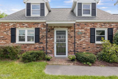 1021 Roberta Road Schenectady NY 12303