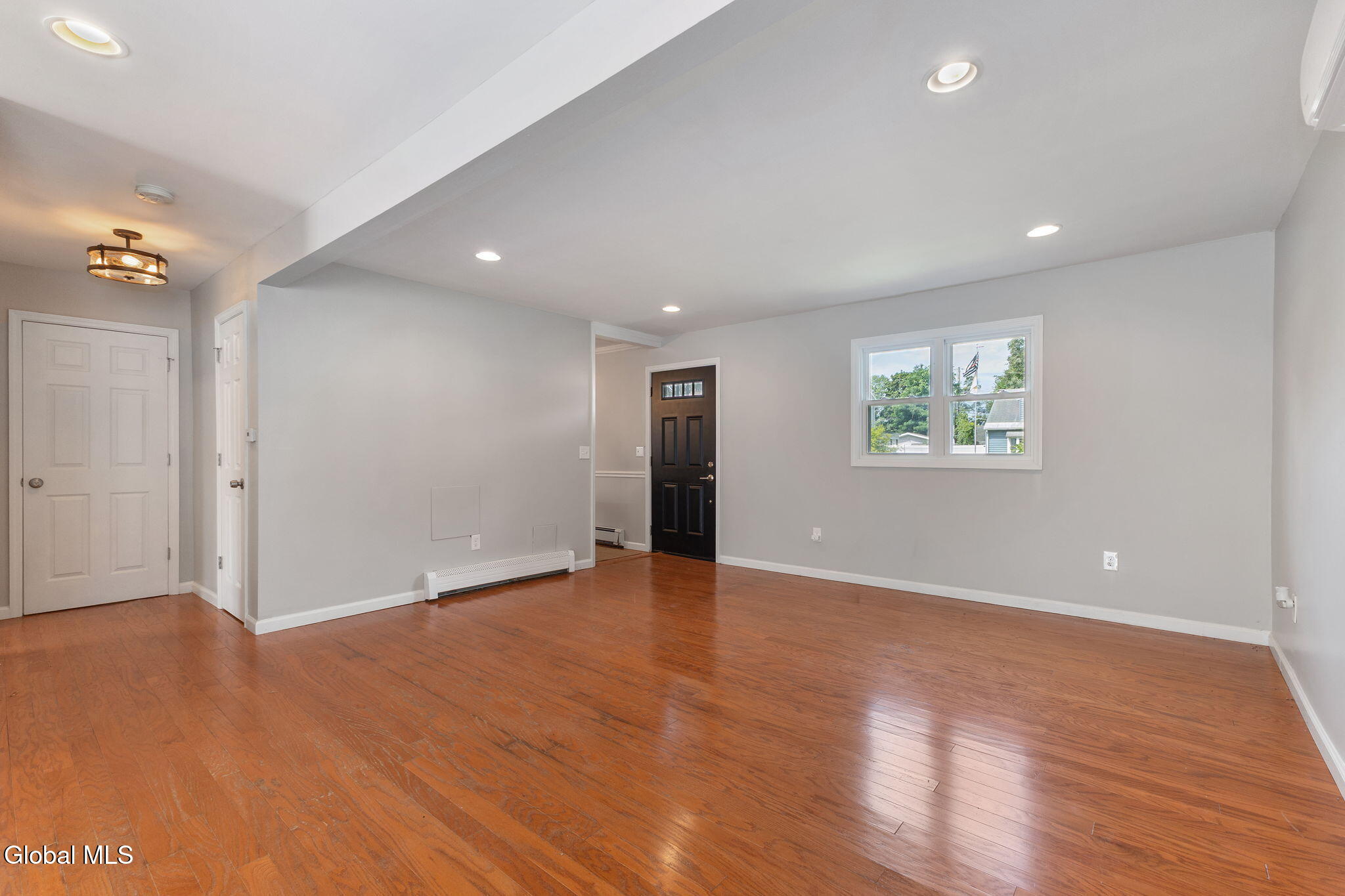 1021 Roberta Road Schenectady NY 12303