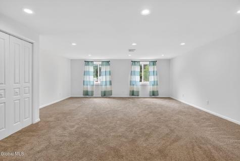 28 Kellogg Road Stillwater NY 12170