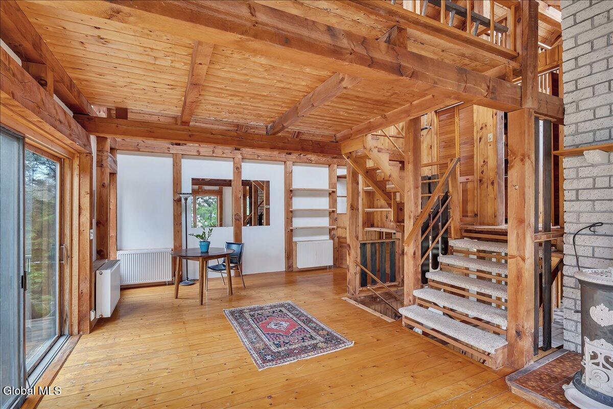 16 Garnsey Road Rexford NY 12148