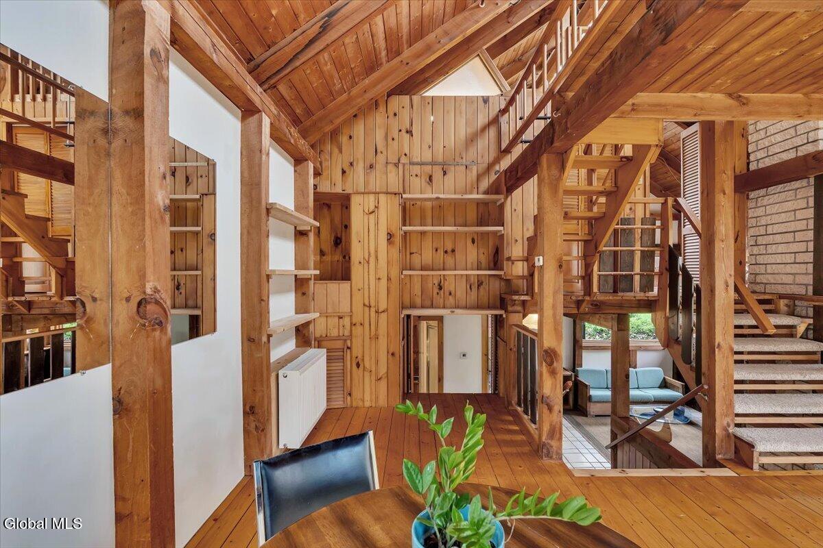 16 Garnsey Road Rexford NY 12148