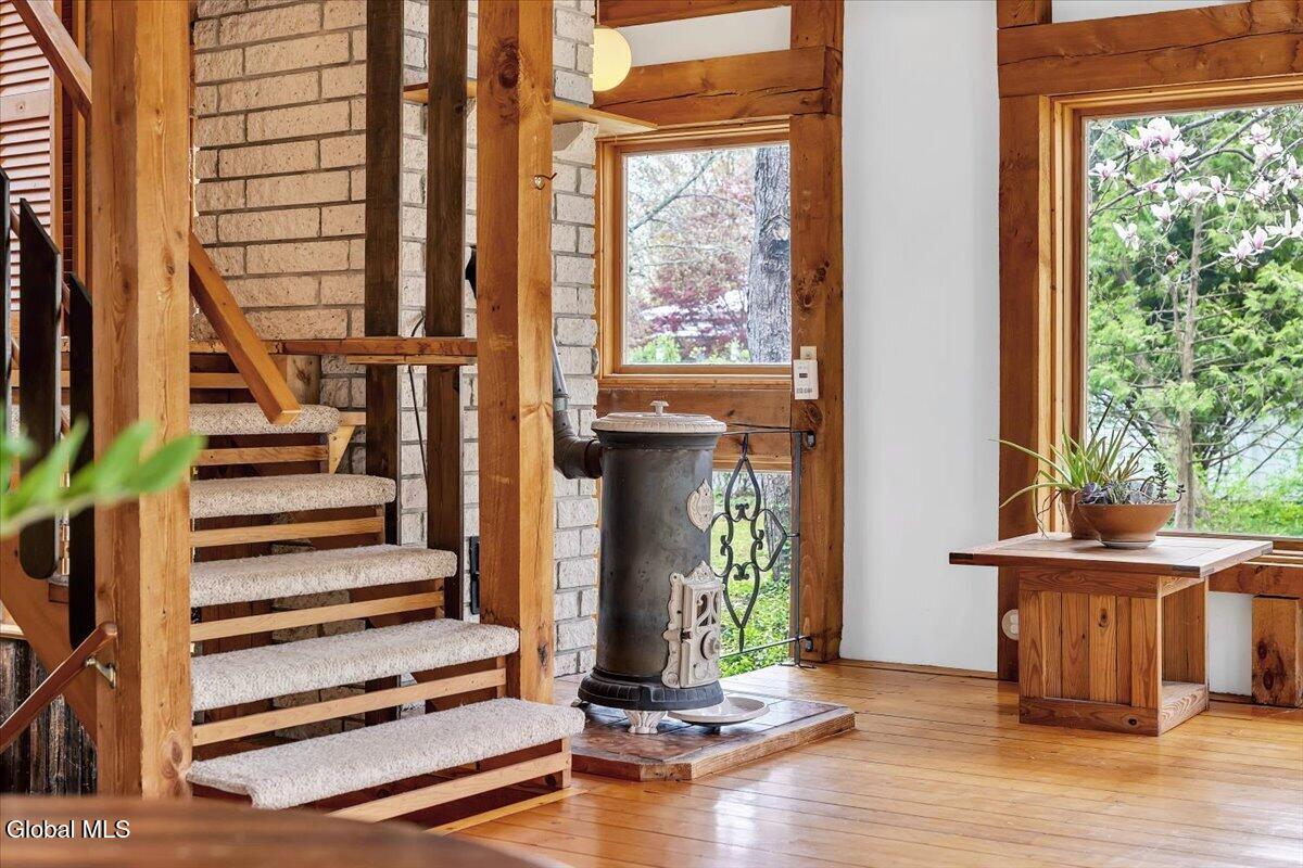 16 Garnsey Road Rexford NY 12148