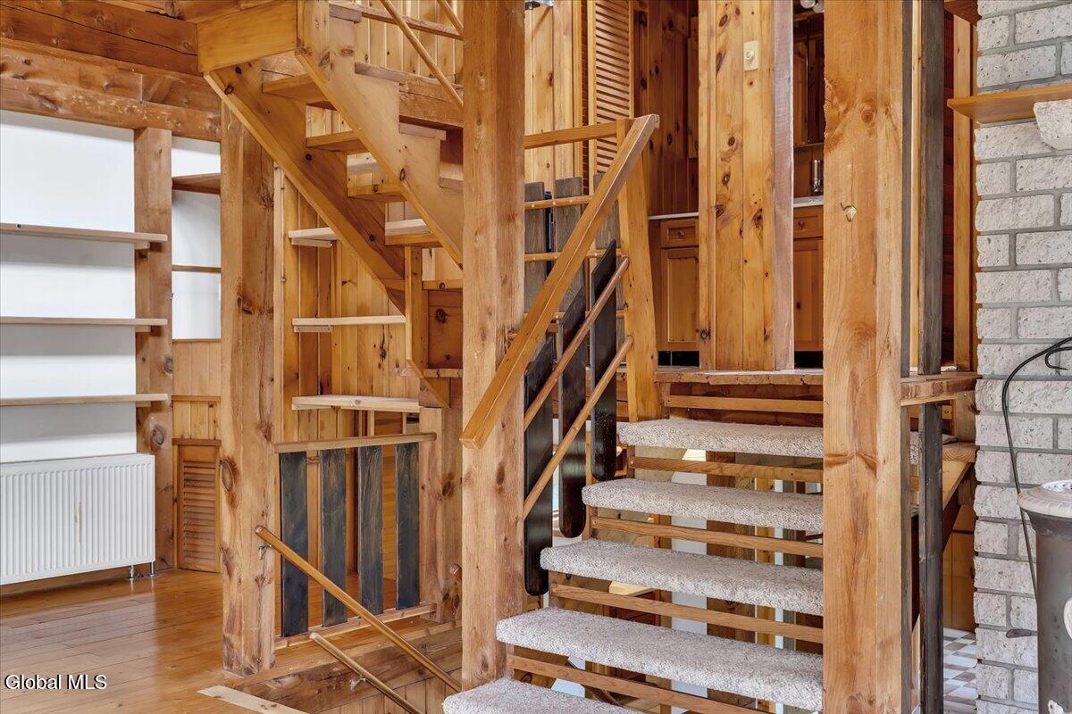 16 Garnsey Road Rexford NY 12148