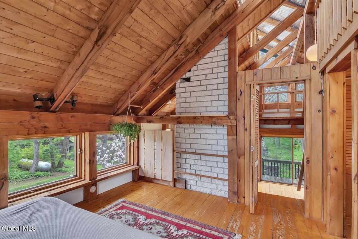 16 Garnsey Road Rexford NY 12148