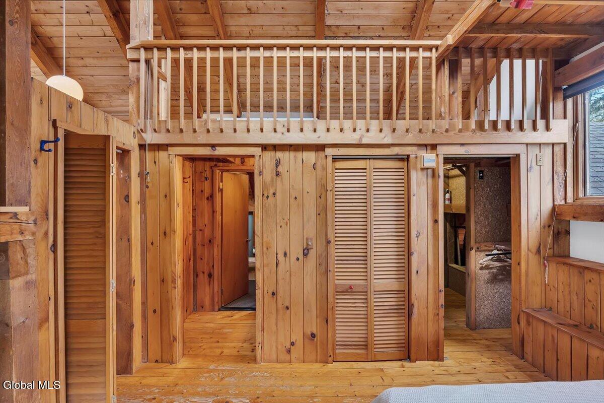 16 Garnsey Road Rexford NY 12148