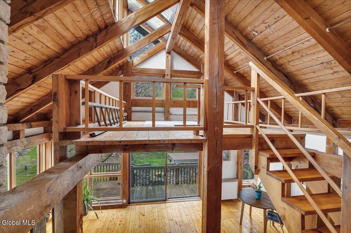 16 Garnsey Road Rexford NY 12148