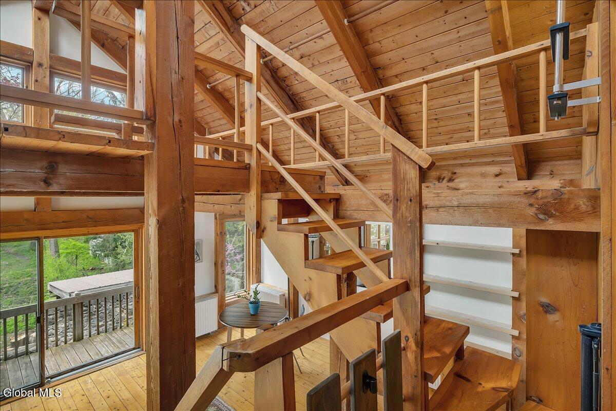 16 Garnsey Road Rexford NY 12148