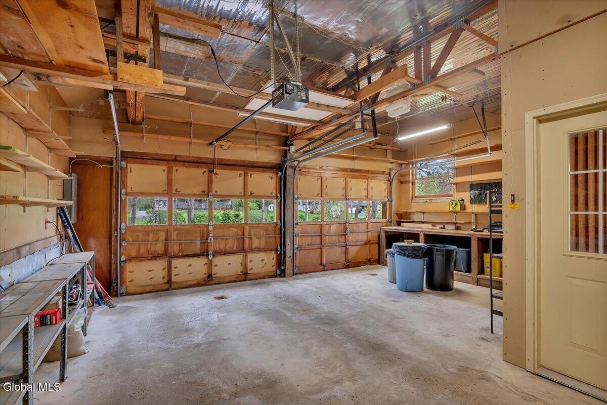 16 Garnsey Road Rexford NY 12148