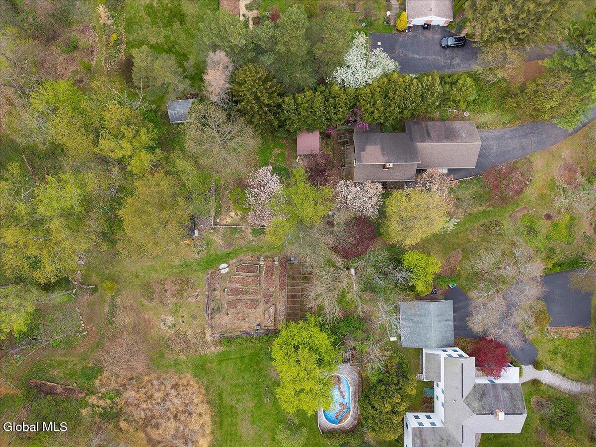 16 Garnsey Road Rexford NY 12148