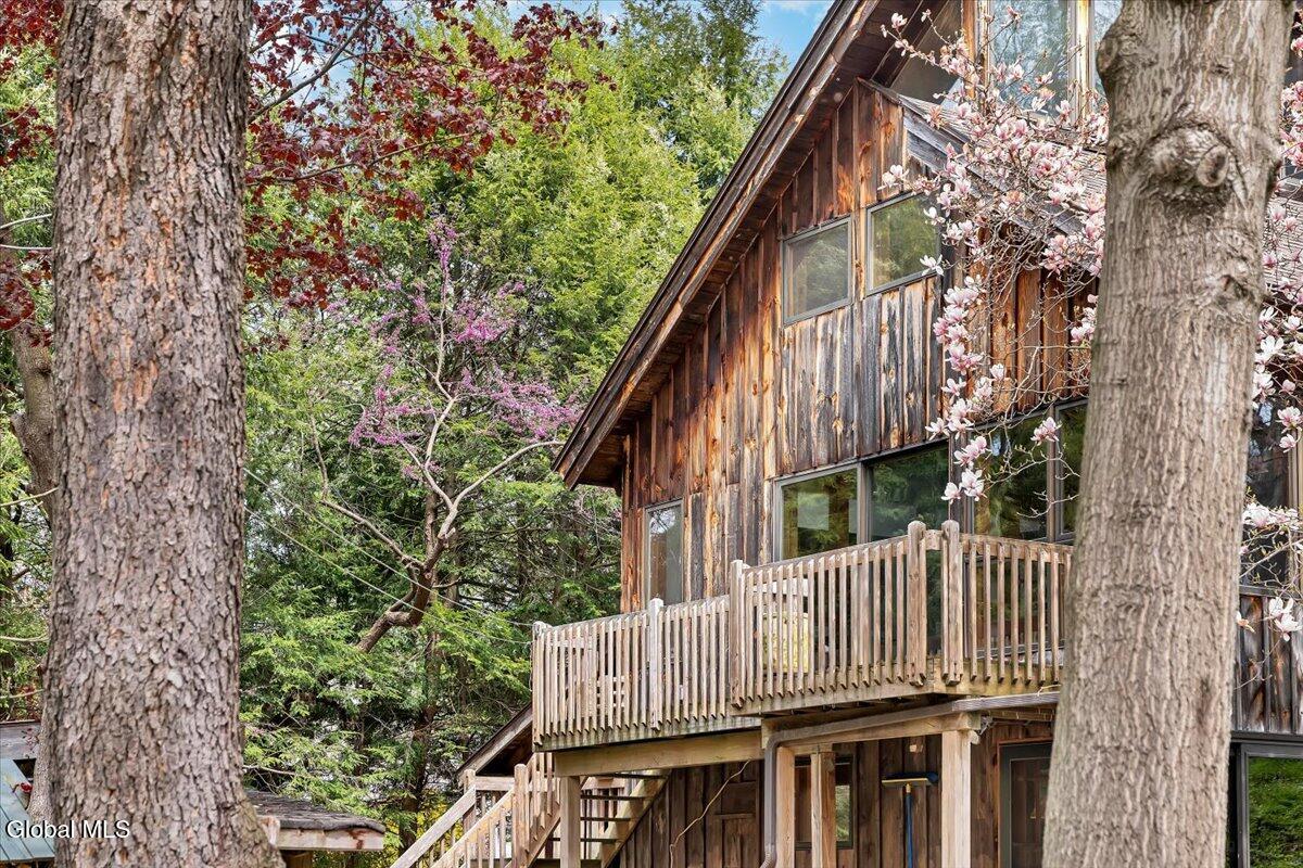 16 Garnsey Road Rexford NY 12148