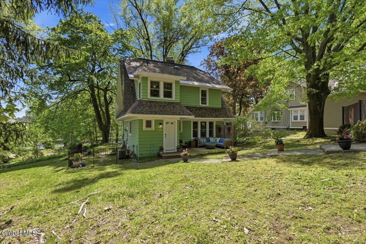 1505 Van Antwerp Road Niskayuna NY 12309