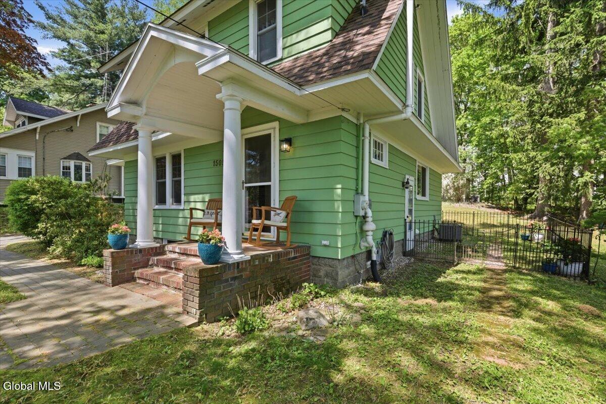 1505 Van Antwerp Road Niskayuna NY 12309