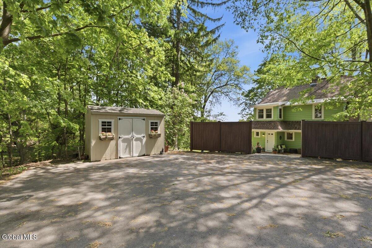 1505 Van Antwerp Road Niskayuna NY 12309