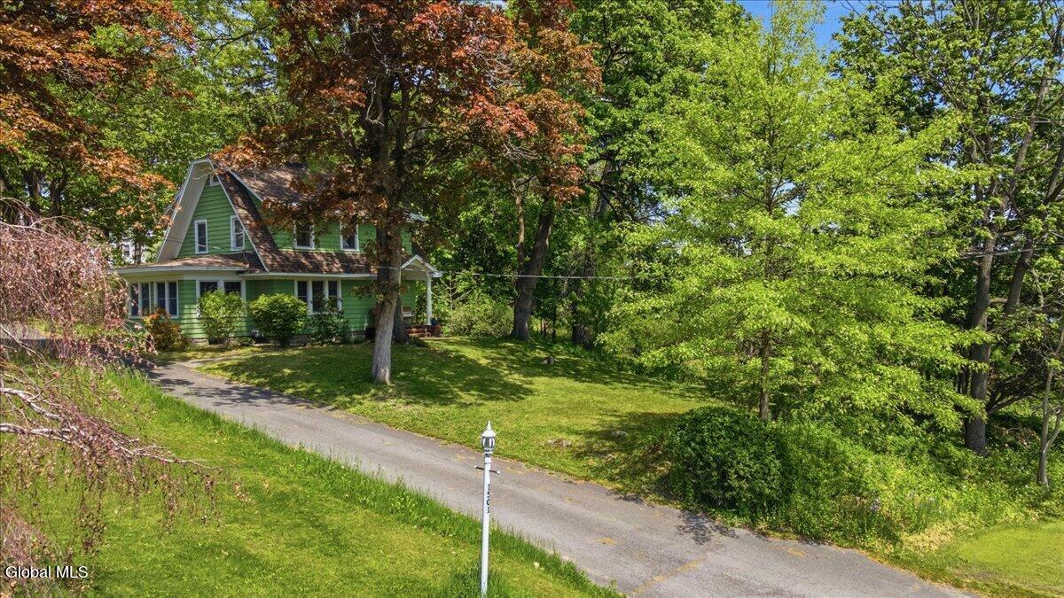 1505 Van Antwerp Road Niskayuna NY 12309