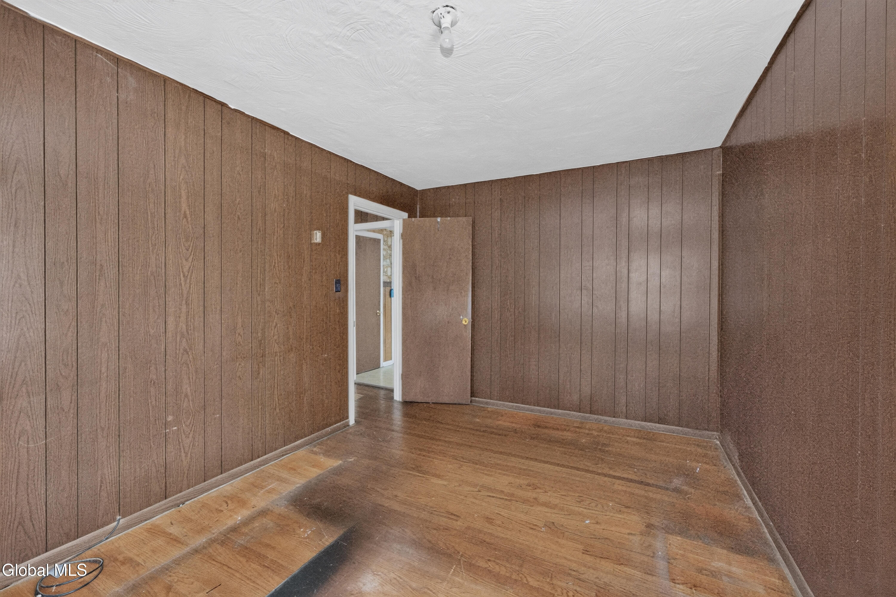 3 Alamo Lane Schenectady NY 12304