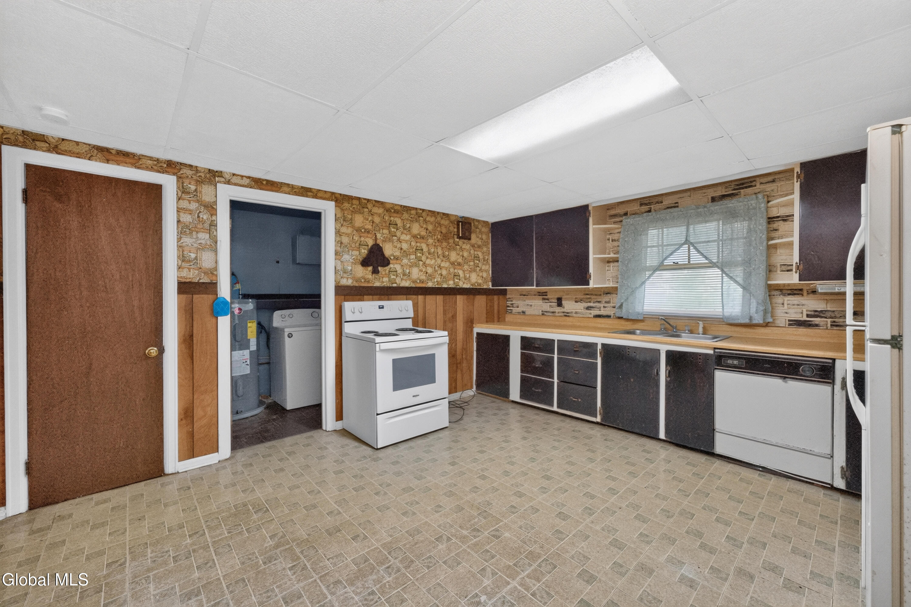 3 Alamo Lane Schenectady NY 12304