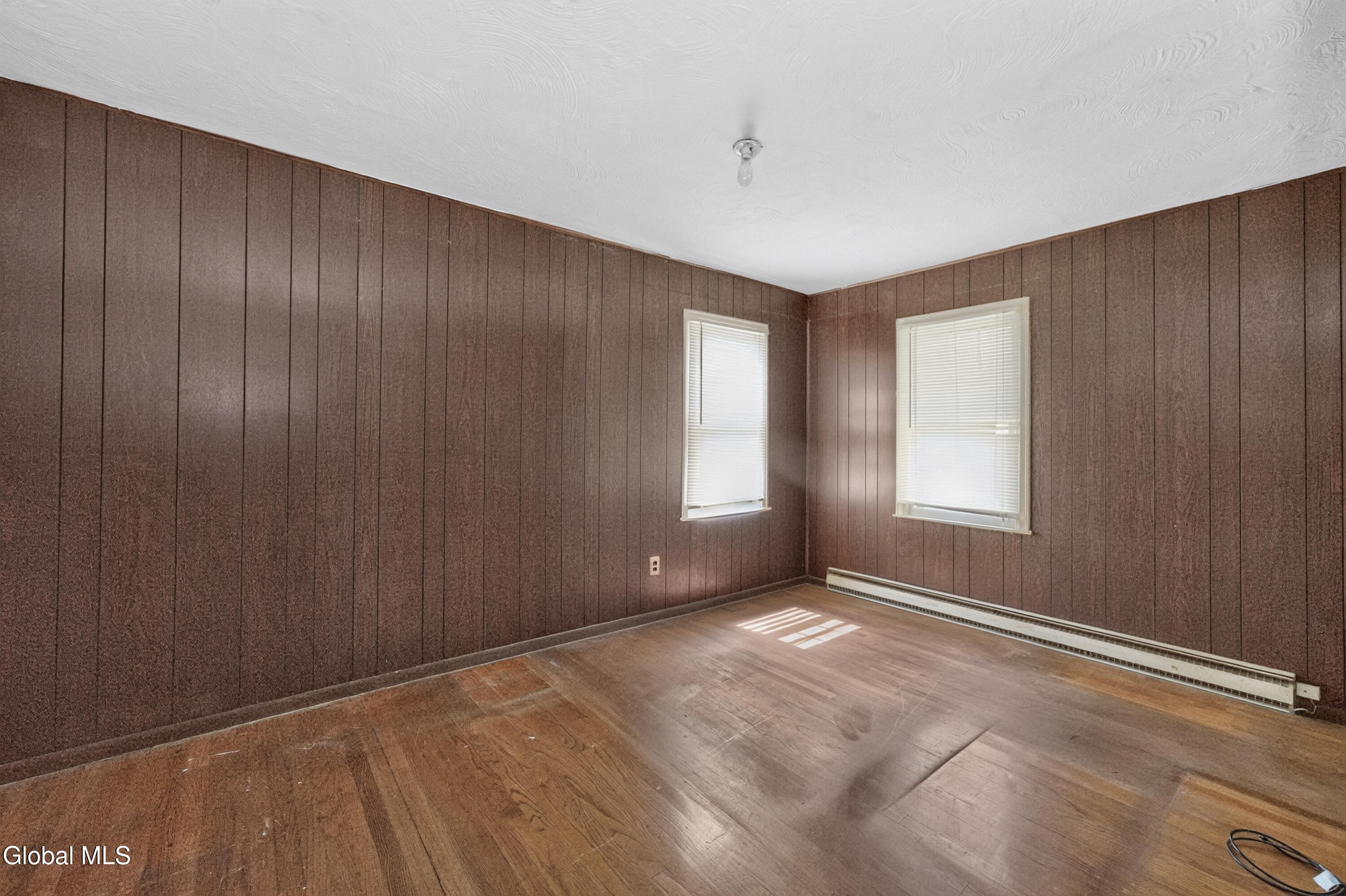 3 Alamo Lane Schenectady NY 12304