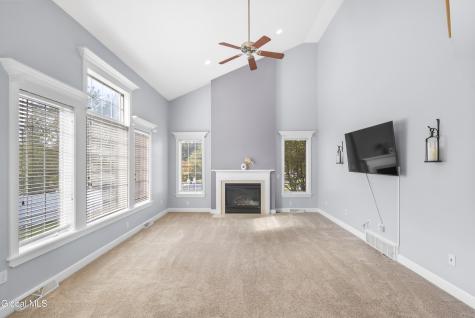 1 Fairview Lane Mechanicville NY 12118