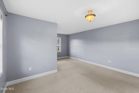 1 Fairview Lane Mechanicville NY 12118