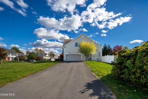 1 Fairview Lane Mechanicville NY 12118