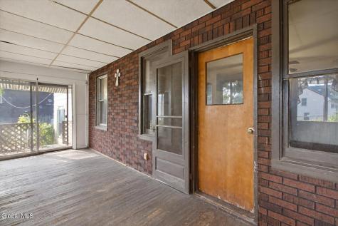 32 Queen Street Whitehall NY 12887