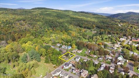 32 Queen Street Whitehall NY 12887