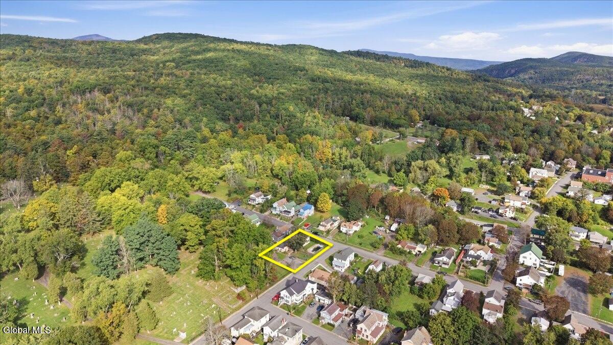 32 Queen Street Whitehall NY 12887