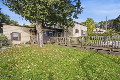 32 Queen Street Whitehall NY 12887