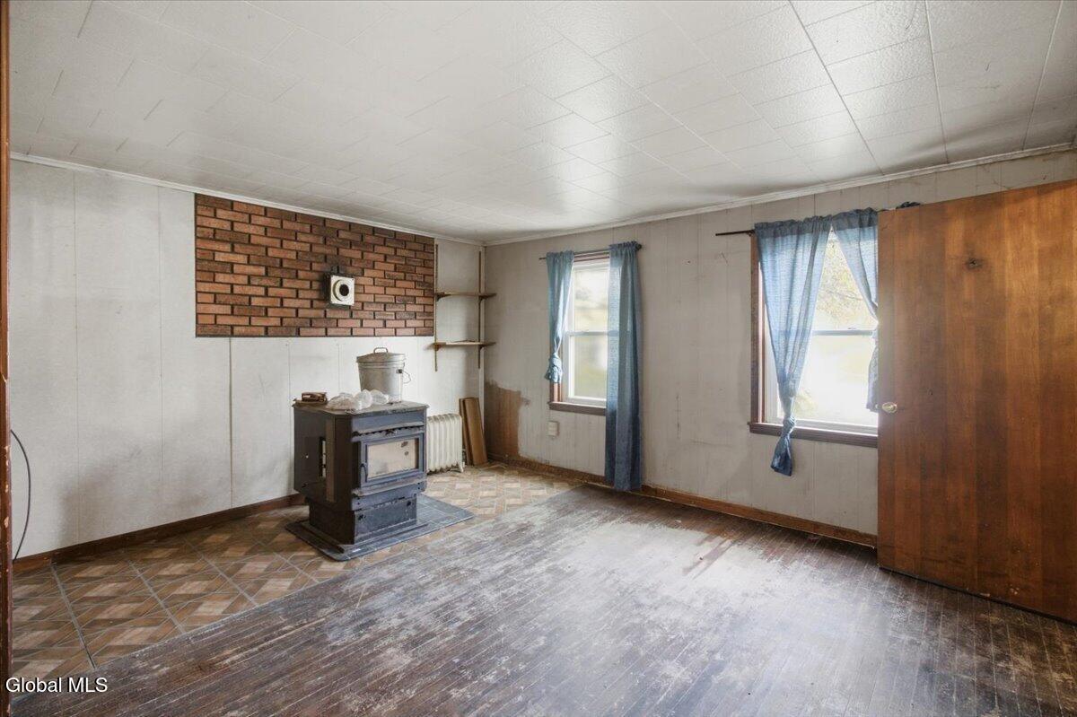 32 Queen Street Whitehall NY 12887