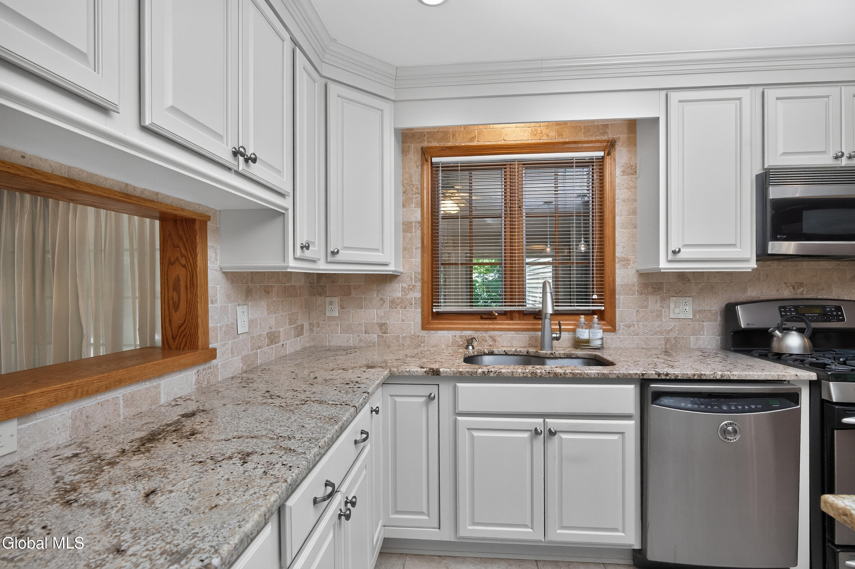 153 Pine Street Rensselaer NY 12144