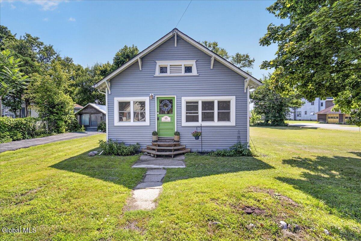 15 Grenada Terrace Watervliet NY 12189