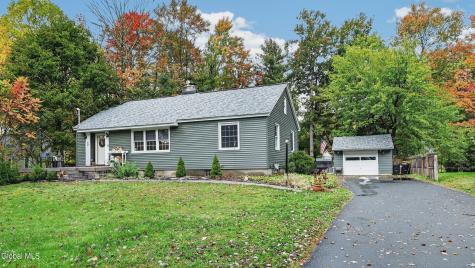 11 Ellen Lane Glenville NY 12302