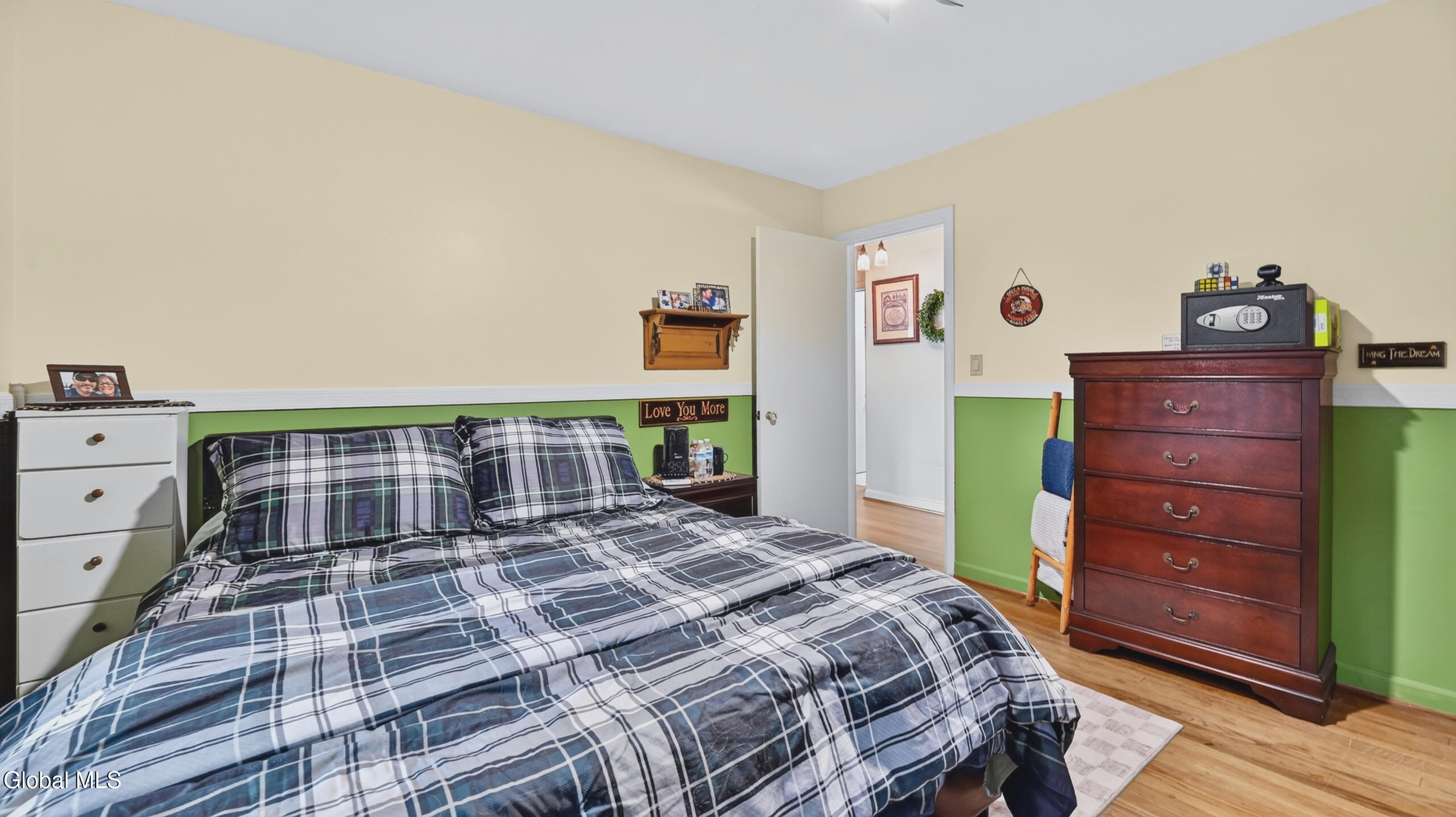 11 Ellen Lane Glenville NY 12302