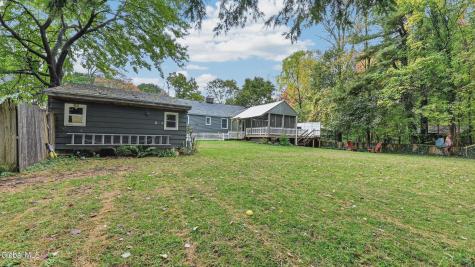 11 Ellen Lane Glenville NY 12302