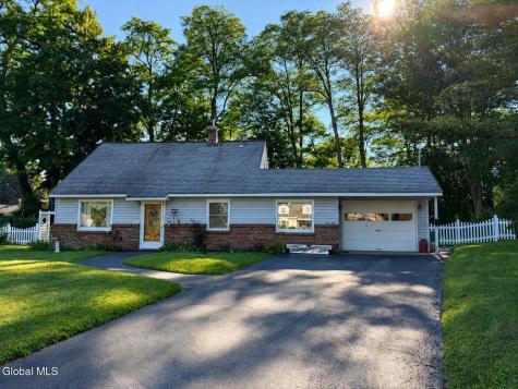 1133 Cushing Lane Rotterdam NY 12303
