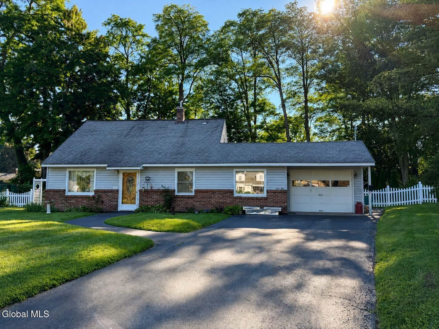 1133 Cushing Lane Rotterdam NY 12303